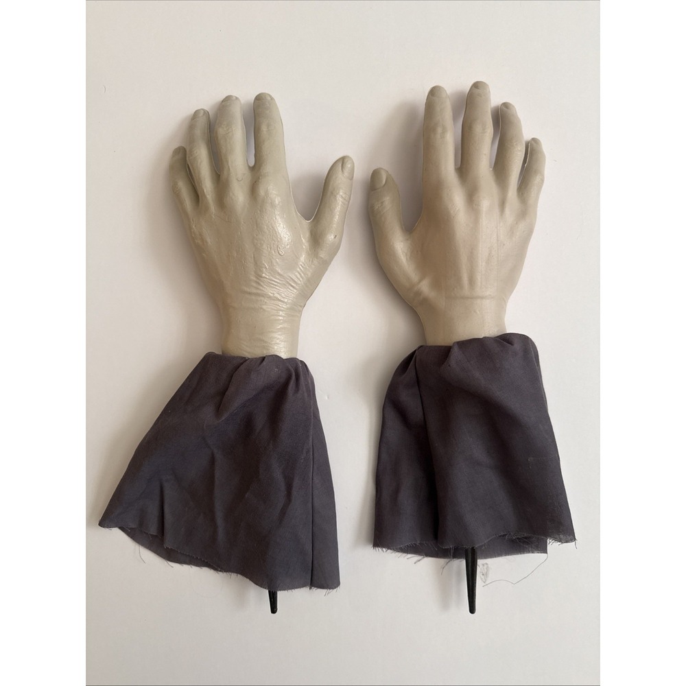 Spirit Halloween Prosthetic Props Horror‎ Movies Props Fake Corpse Hands